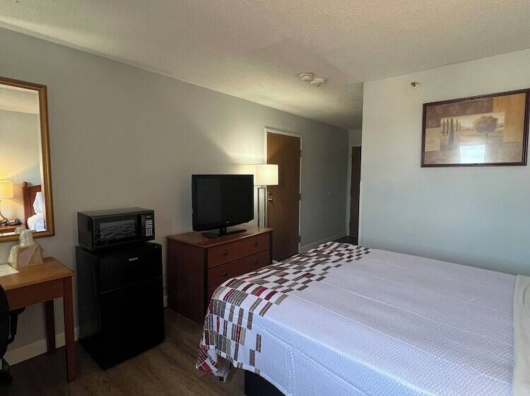 ホテル Economy 7 Inn   Norfolk