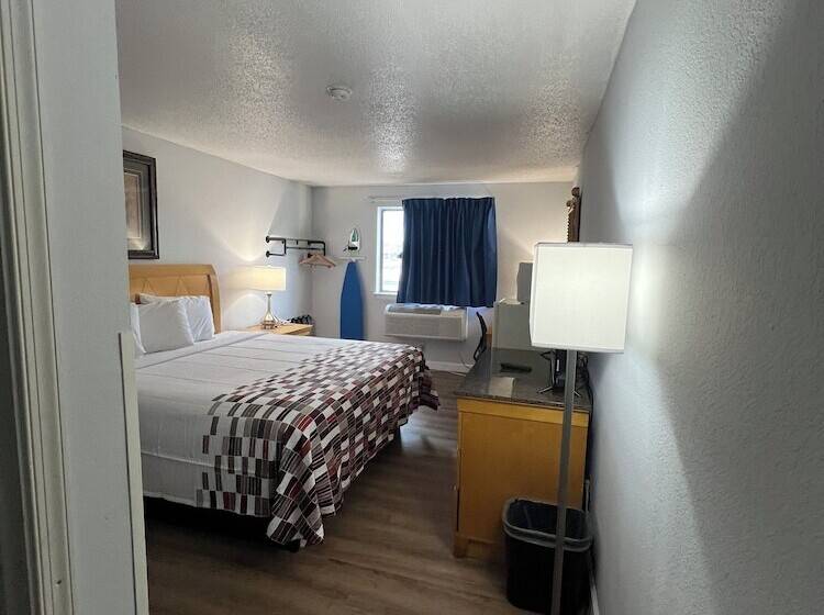 ホテル Economy 7 Inn   Norfolk