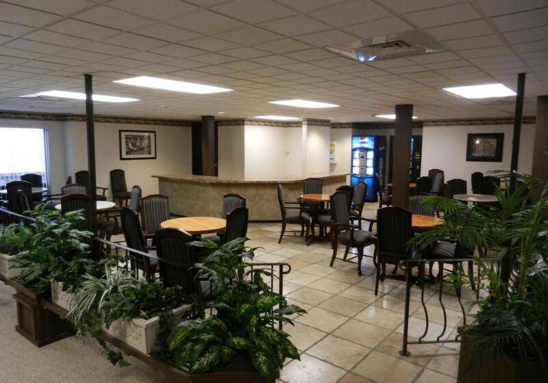 Eisenhower Hotel And Conference Center