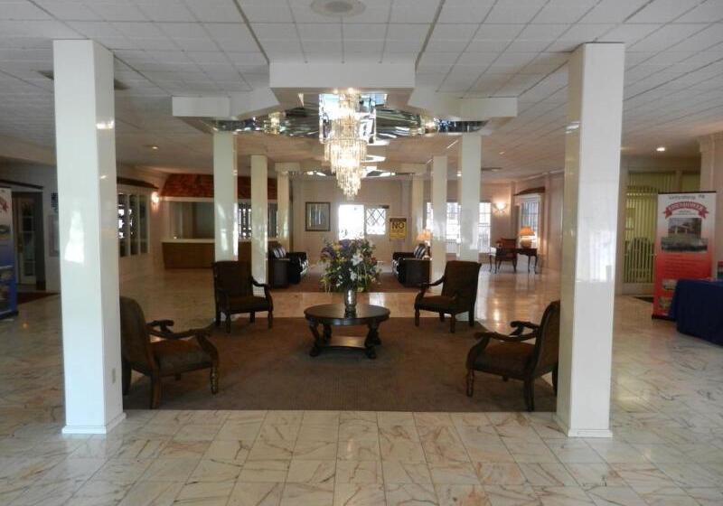 Eisenhower Hotel And Conference Center