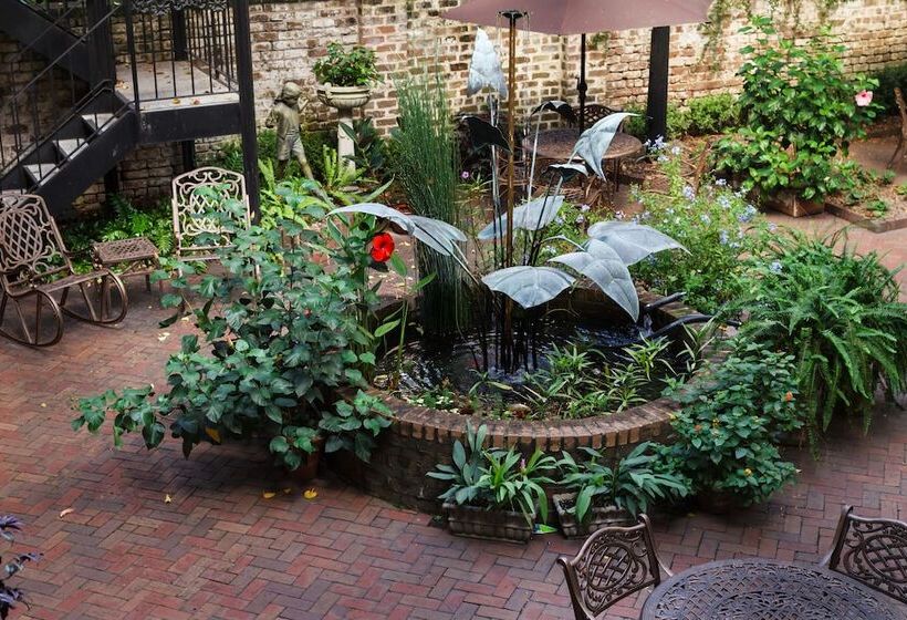 בית מלון כפרי Eliza Thompson House, Historic Inns Of Savannah Collection