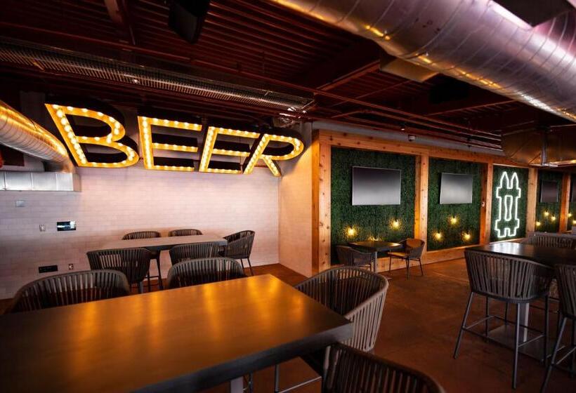 Ellis Island Hotel Casino & Brewery