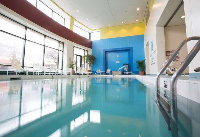 فندق Embassy Suites By Hilton Chicago O Hare Rosemont