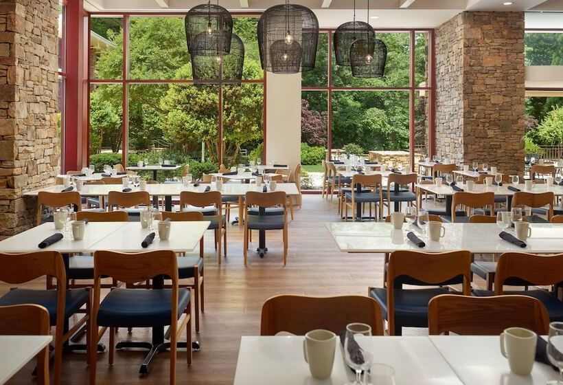 فندق Emory Conference Center