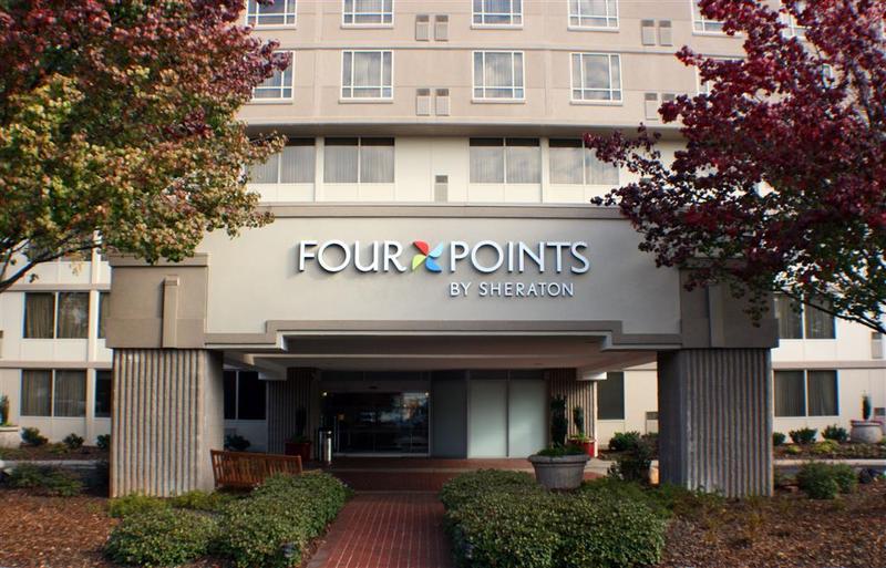 בית מלון כפרי Four Points By Sheraton Charlotte