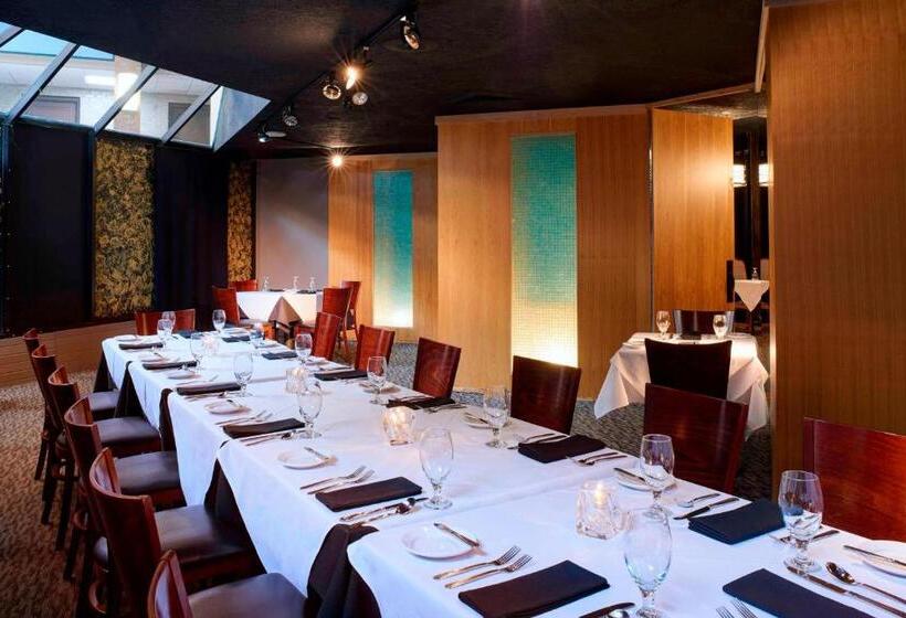 فندق Four Points By Sheraton Detroit Novi