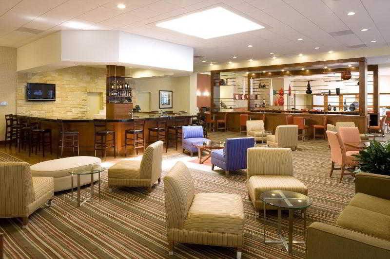 Отель Four Points by Sheraton Houston Memorial City