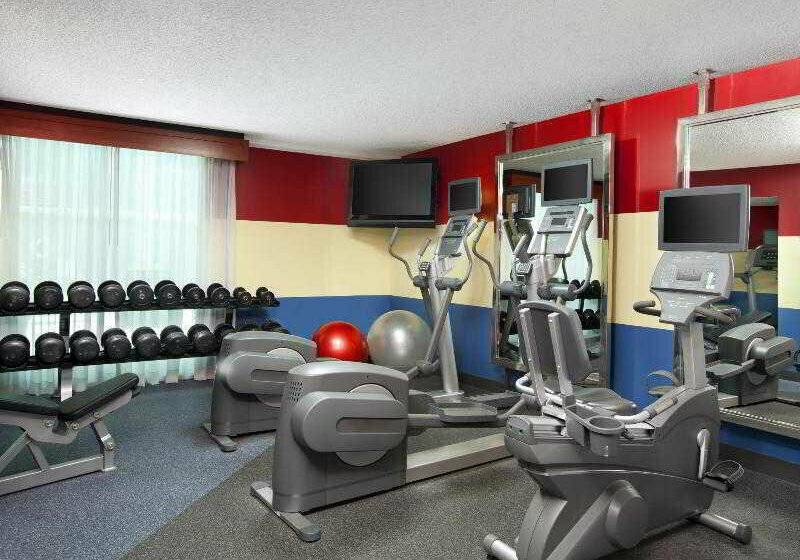 בית מלון כפרי Four Points by Sheraton Houston Memorial City