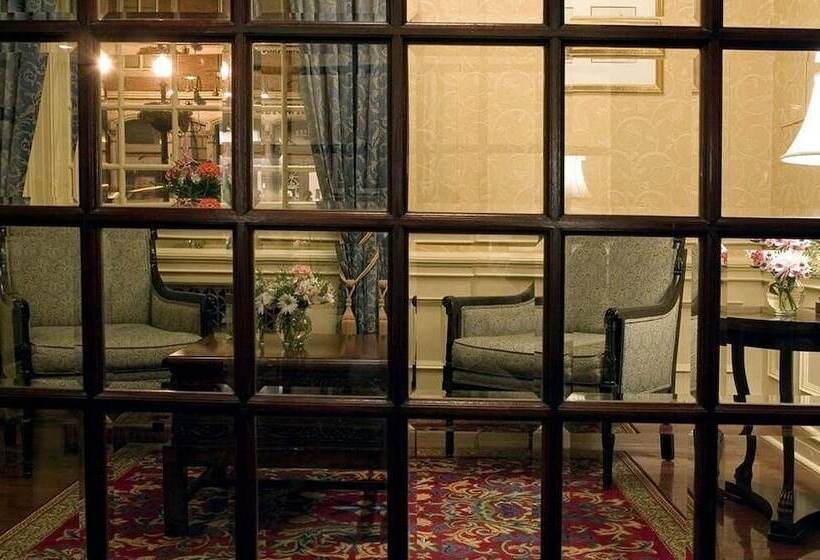 Отель The Georgetown Inn