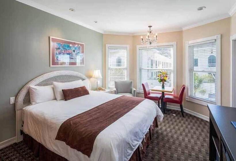 호텔 Glenmore Plaza