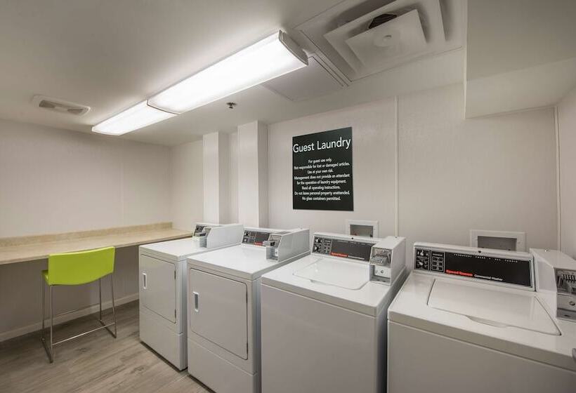 هتل Hampton Inn Chicago Downtown/magnificent Mile