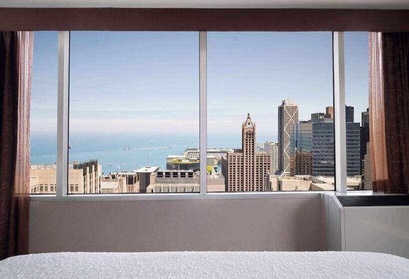 هتل Hampton Inn Chicago Downtown/magnificent Mile