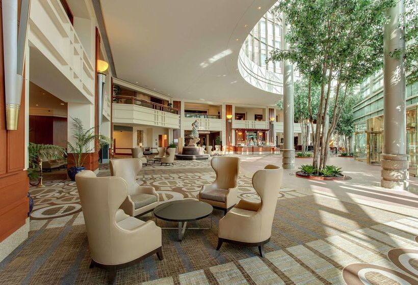 هتل Hilton Boston Logan Airport