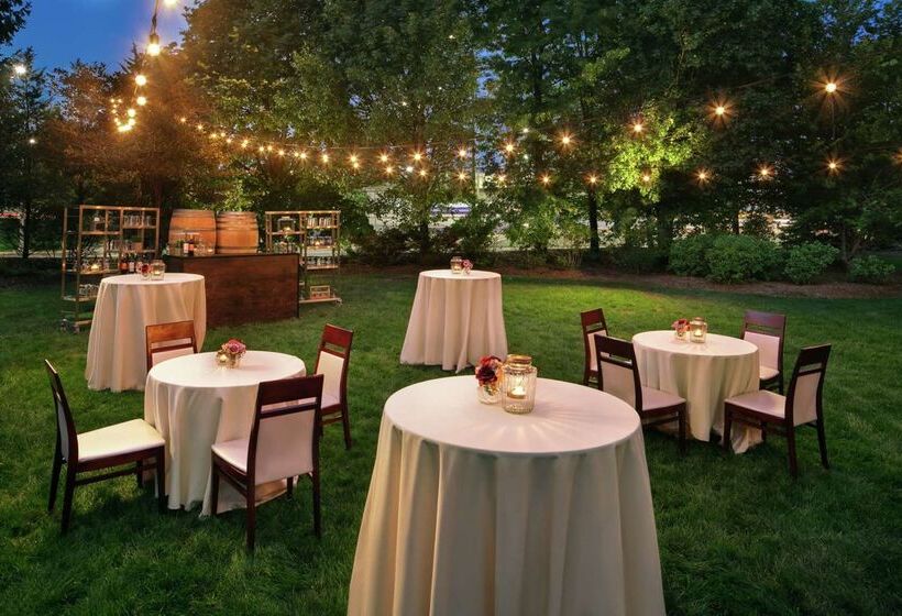 فندق Hilton Boston Logan Airport