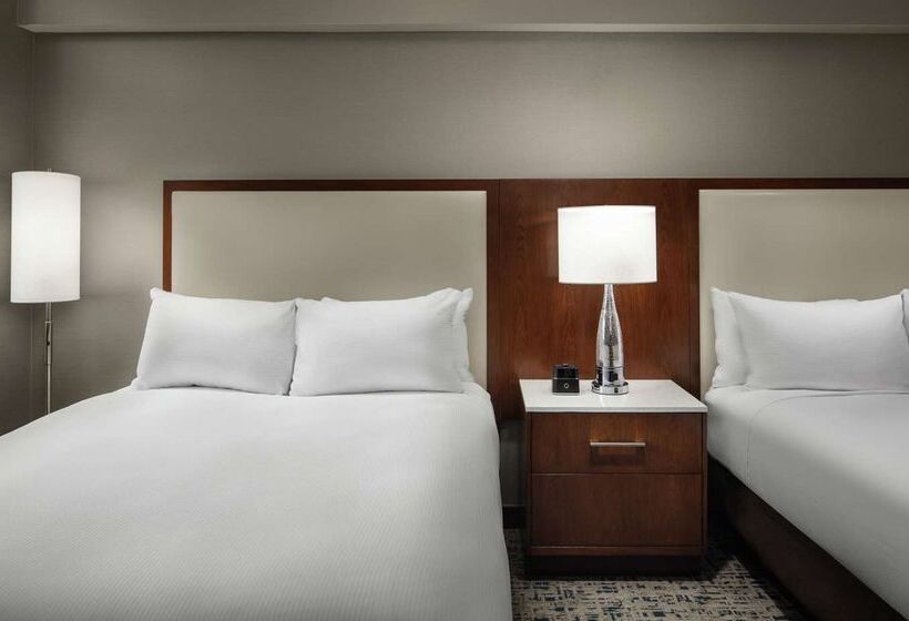 فندق Hilton Boston Logan Airport