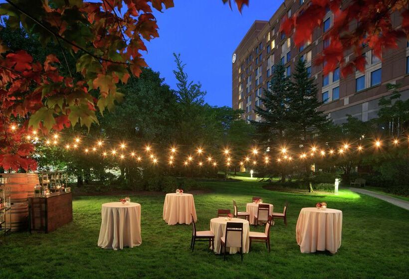 فندق Hilton Boston Logan Airport