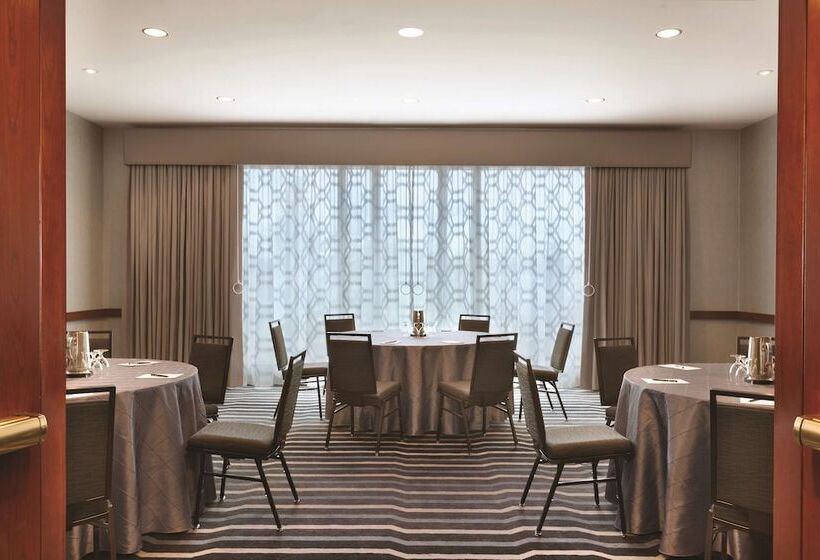 فندق Hilton Boston Logan Airport