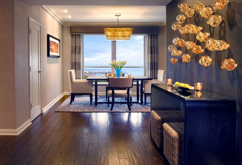 בית מלון כפרי Hilton Chicago