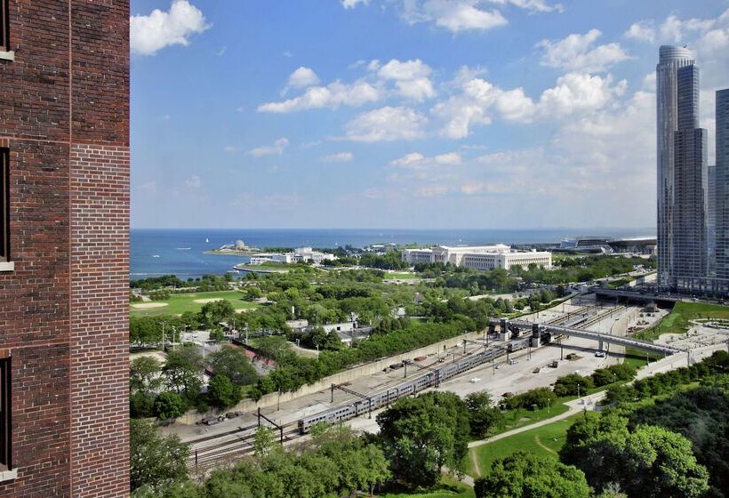 בית מלון כפרי Hilton Chicago