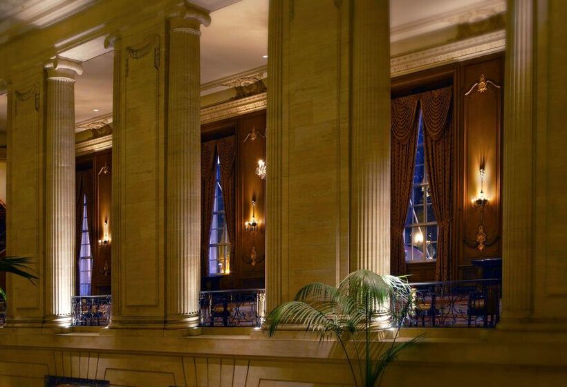 Отель Hilton Chicago