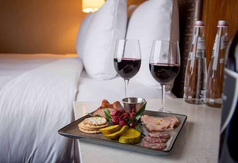 בית מלון כפרי Hilton Chicago