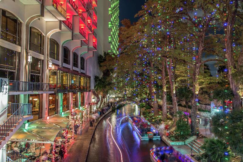 هتل Hilton Palacio Del Rio