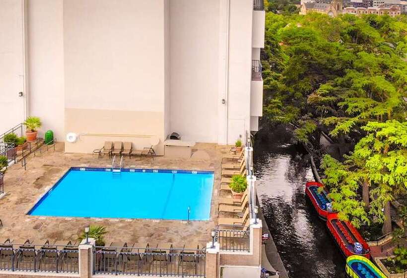 호텔 Hilton Palacio Del Rio