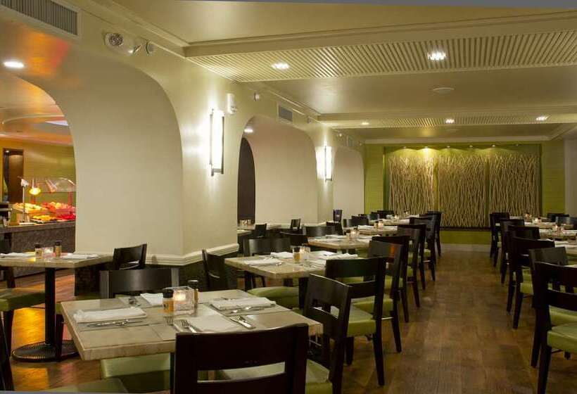 호텔 Hilton Palacio Del Rio