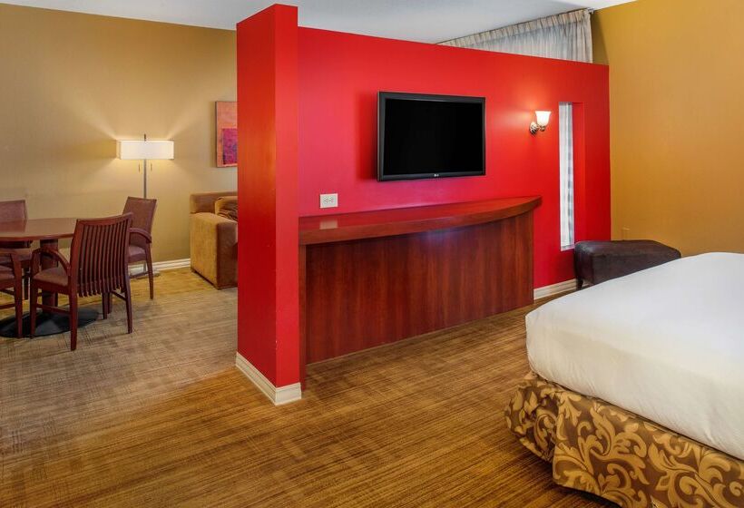 هتل Hilton St. Louis Airport