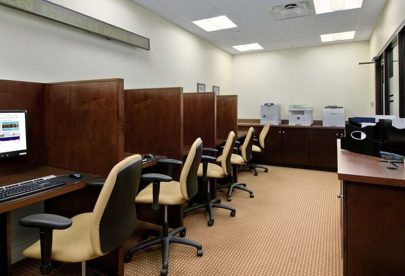 ホテル Hilton St. Louis Airport