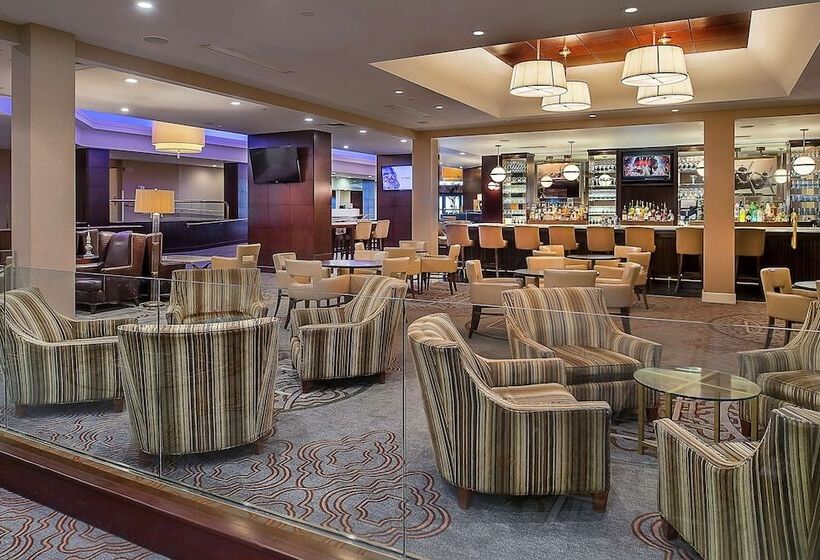 ホテル Hilton St. Louis Airport