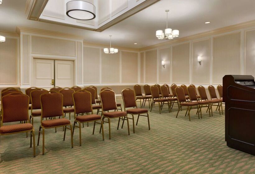 בית מלון כפרי Hilton St. Louis Frontenac