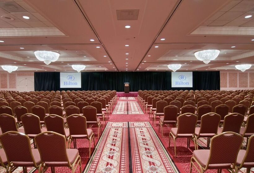 בית מלון כפרי Hilton St. Louis Frontenac