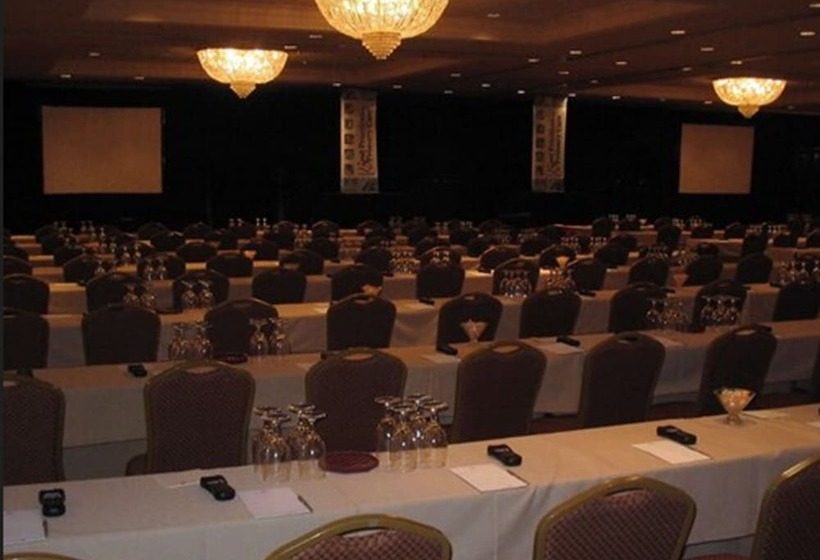 בית מלון כפרי Hilton St. Louis Frontenac