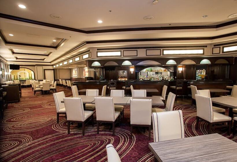 בית מלון כפרי Hilton St. Louis Frontenac