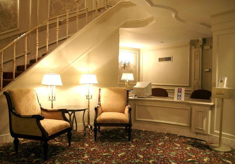 هتل Hilton St. Louis Frontenac