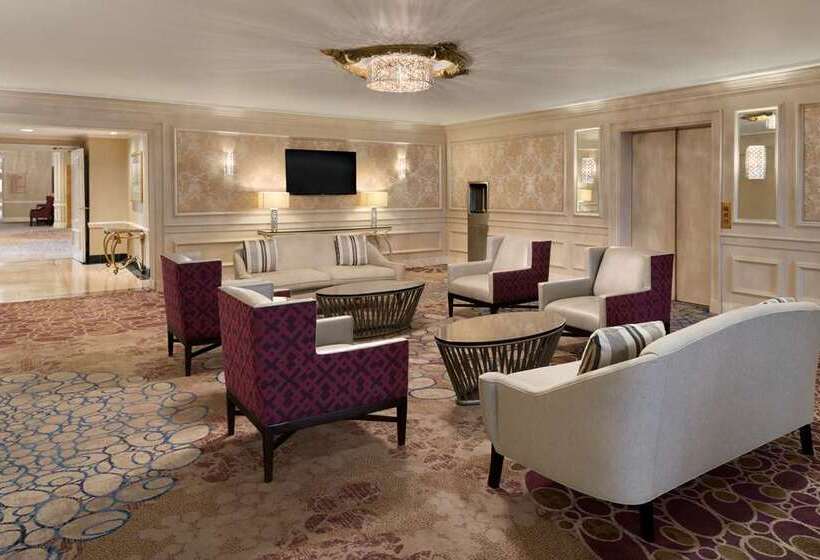 בית מלון כפרי Hilton St. Louis Frontenac