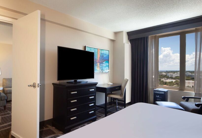 ホテル Hilton St. Petersburg Bayfront