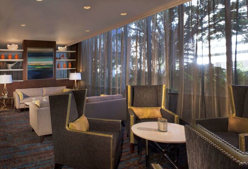 ホテル Hilton St. Petersburg Bayfront