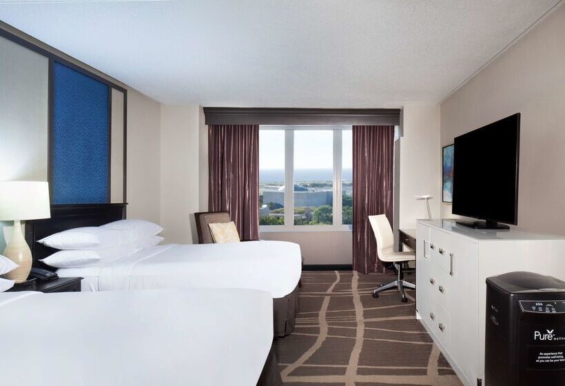 ホテル Hilton St. Petersburg Bayfront