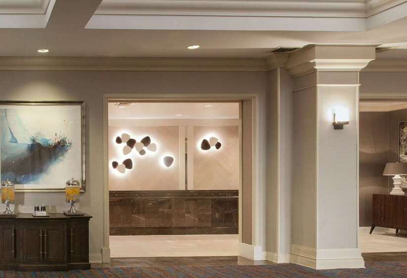 ホテル Hilton St. Petersburg Bayfront