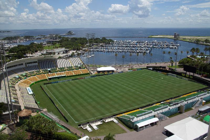 ホテル Hilton St. Petersburg Bayfront