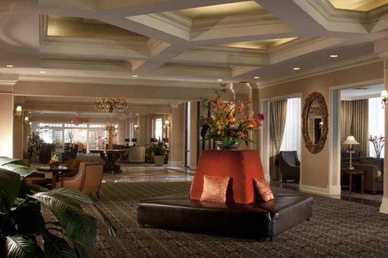 ホテル Hilton St. Petersburg Bayfront