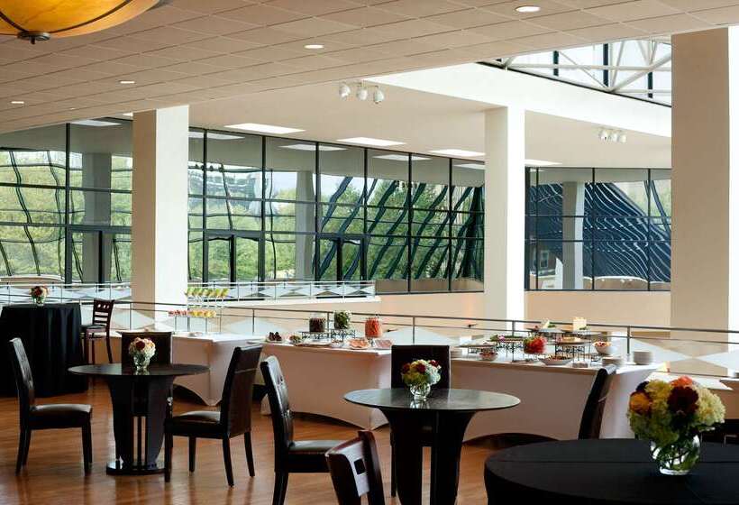 Hilton Stamford Hotel & Executive Meeting Center