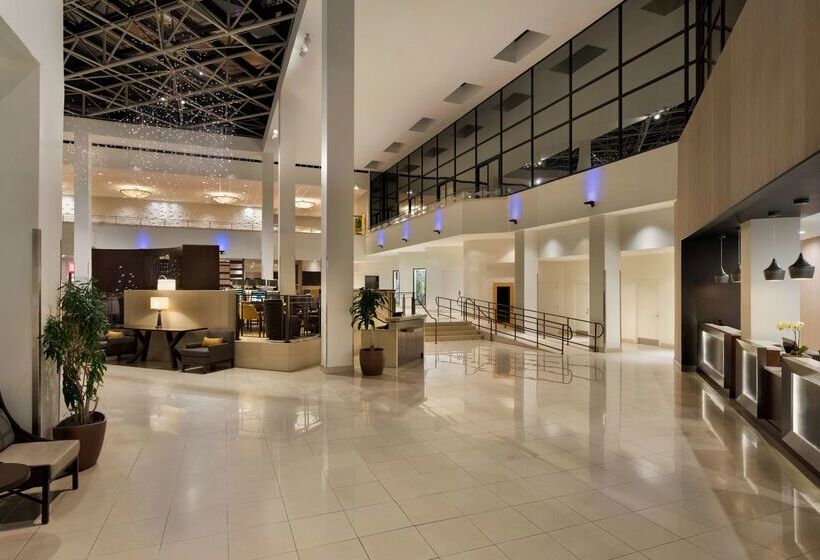 Hilton Stamford Hotel & Executive Meeting Center