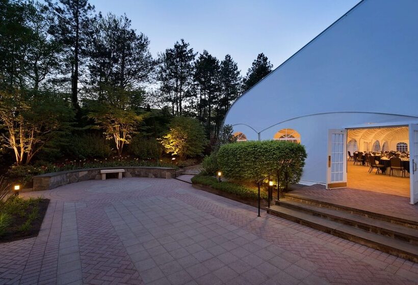 Hilton Stamford Hotel & Executive Meeting Center