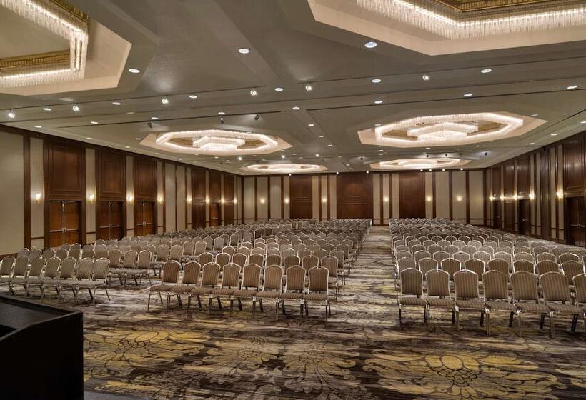 Hilton Stamford Hotel & Executive Meeting Center