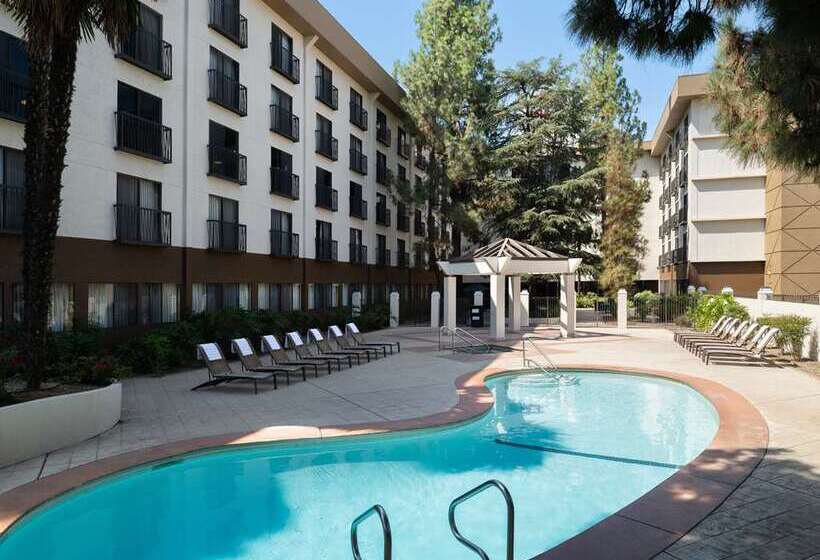 فندق Hilton Stockton