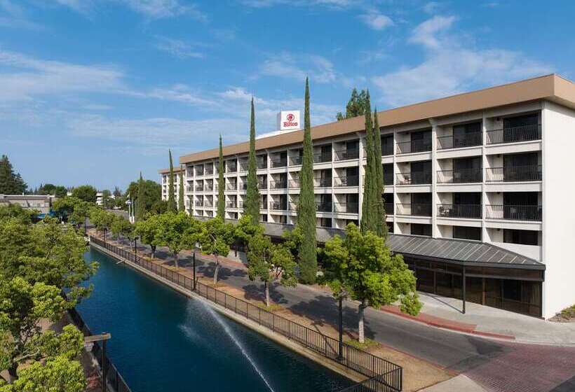 فندق Hilton Stockton