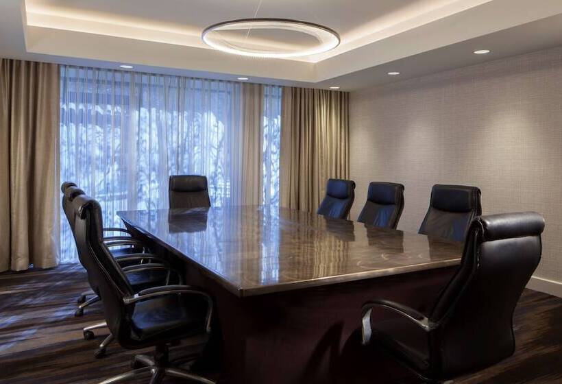 בית מלון כפרי Hilton Tampa Airport Westshore